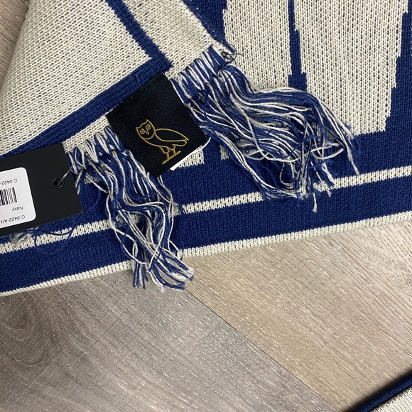 Toronto Maple Leafs x OVO Scarf - Picture 6 of 6